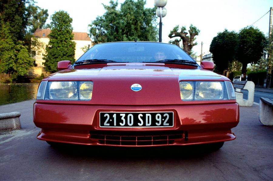 Renault Alpine GTA V6 Turbo Mille Miles 1989 года  (фото 11 из 12)